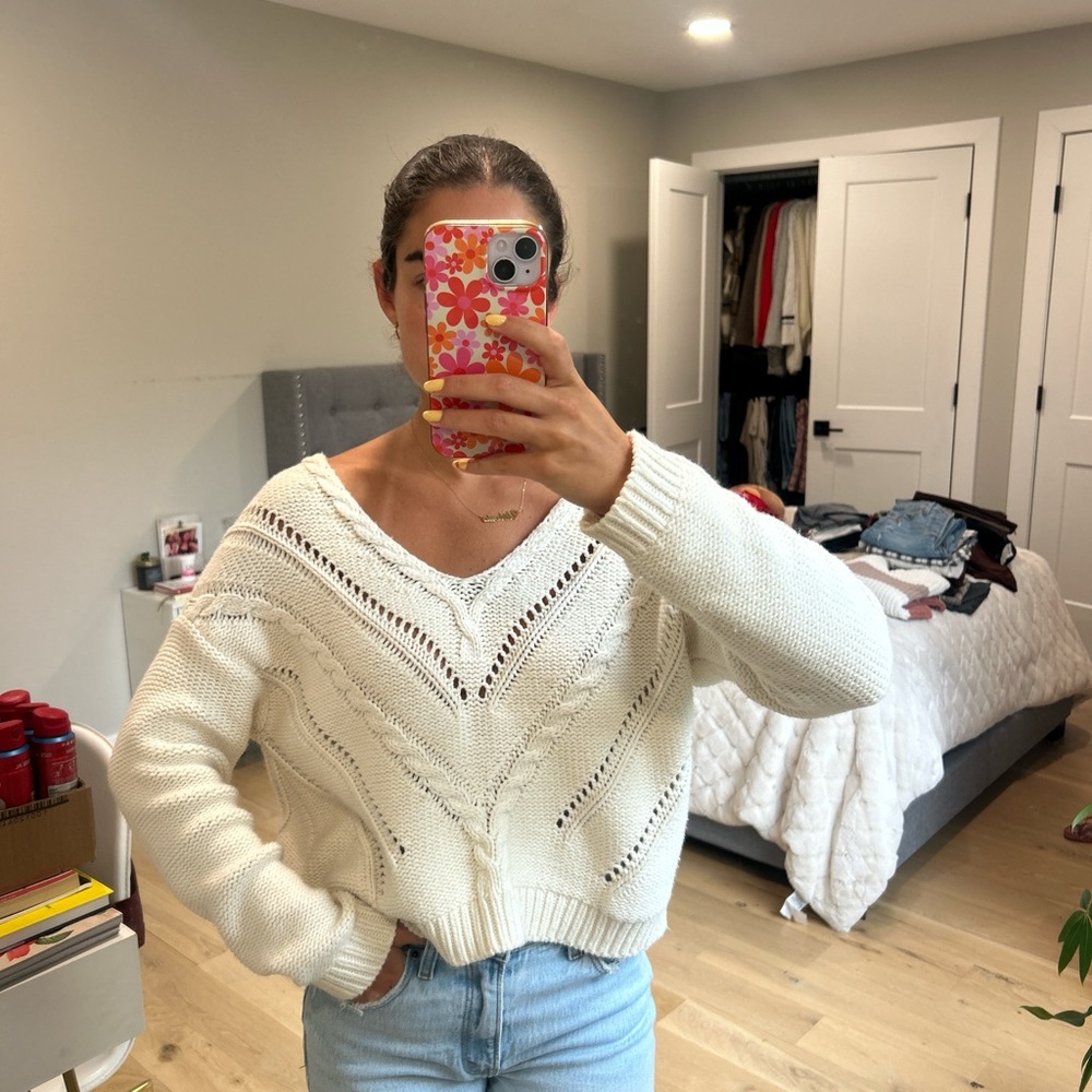 Kendall & Kylie Cream V-Neck Sweater